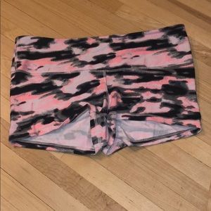 lululemon spandex shorts